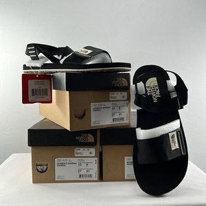 The North Face Women's Skeena Sandals - Black